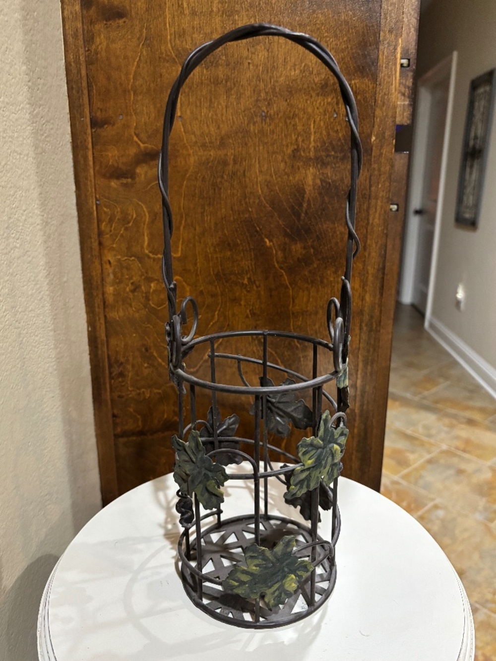 Metal Grapevine Wine Bottle Basket Caddy